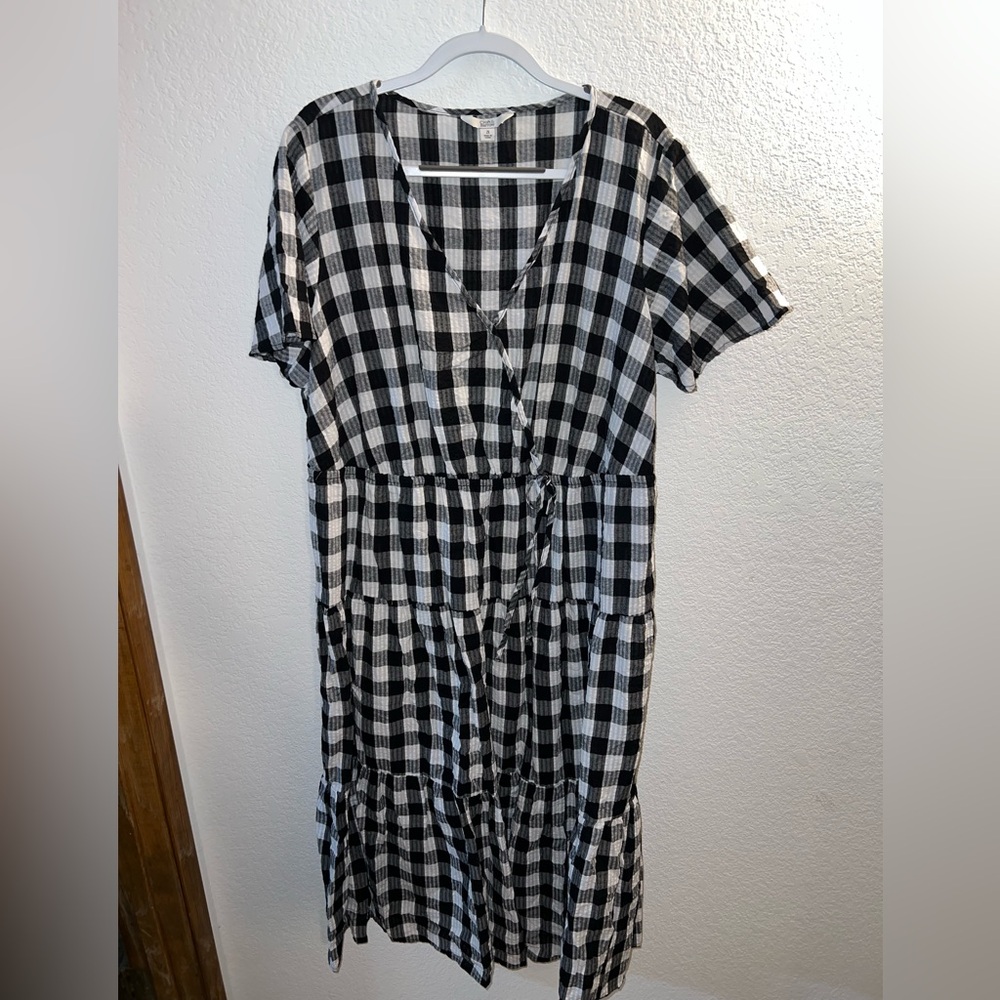 Croft & Barrow Black and White Plaid Top